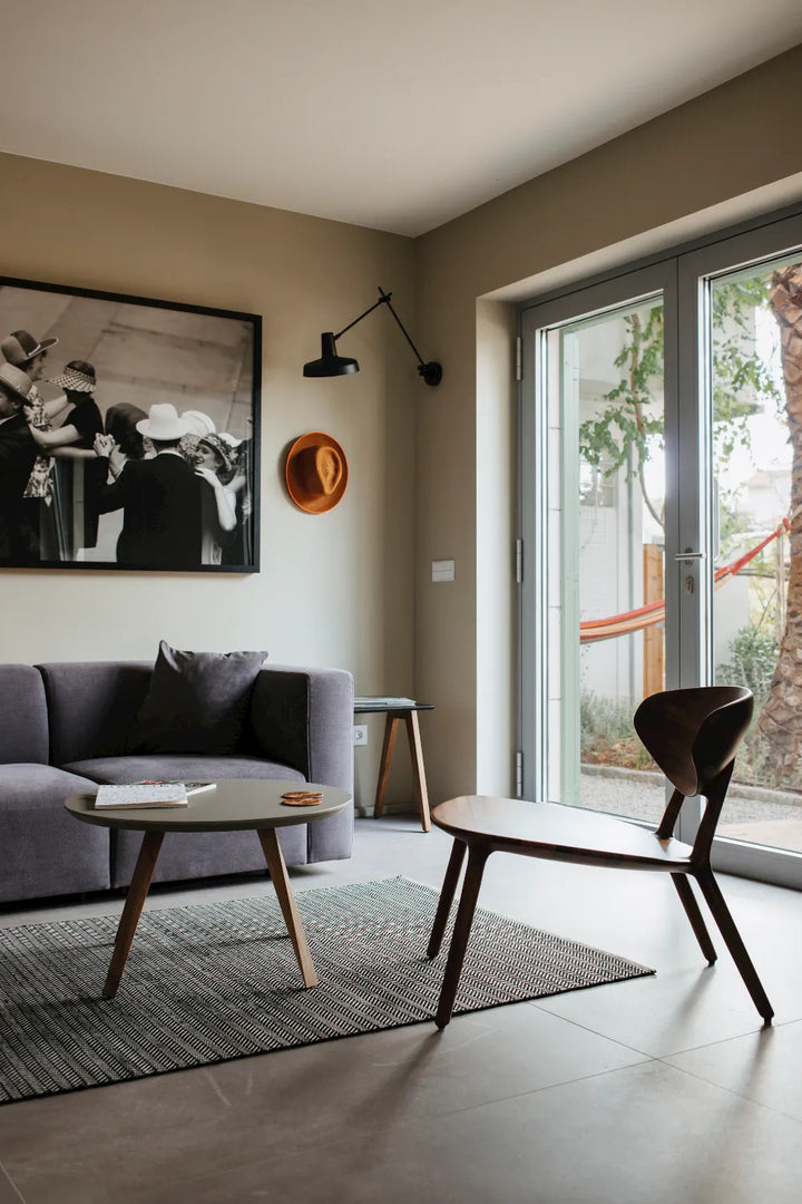 Wu Lounge Chair Wooden Seat