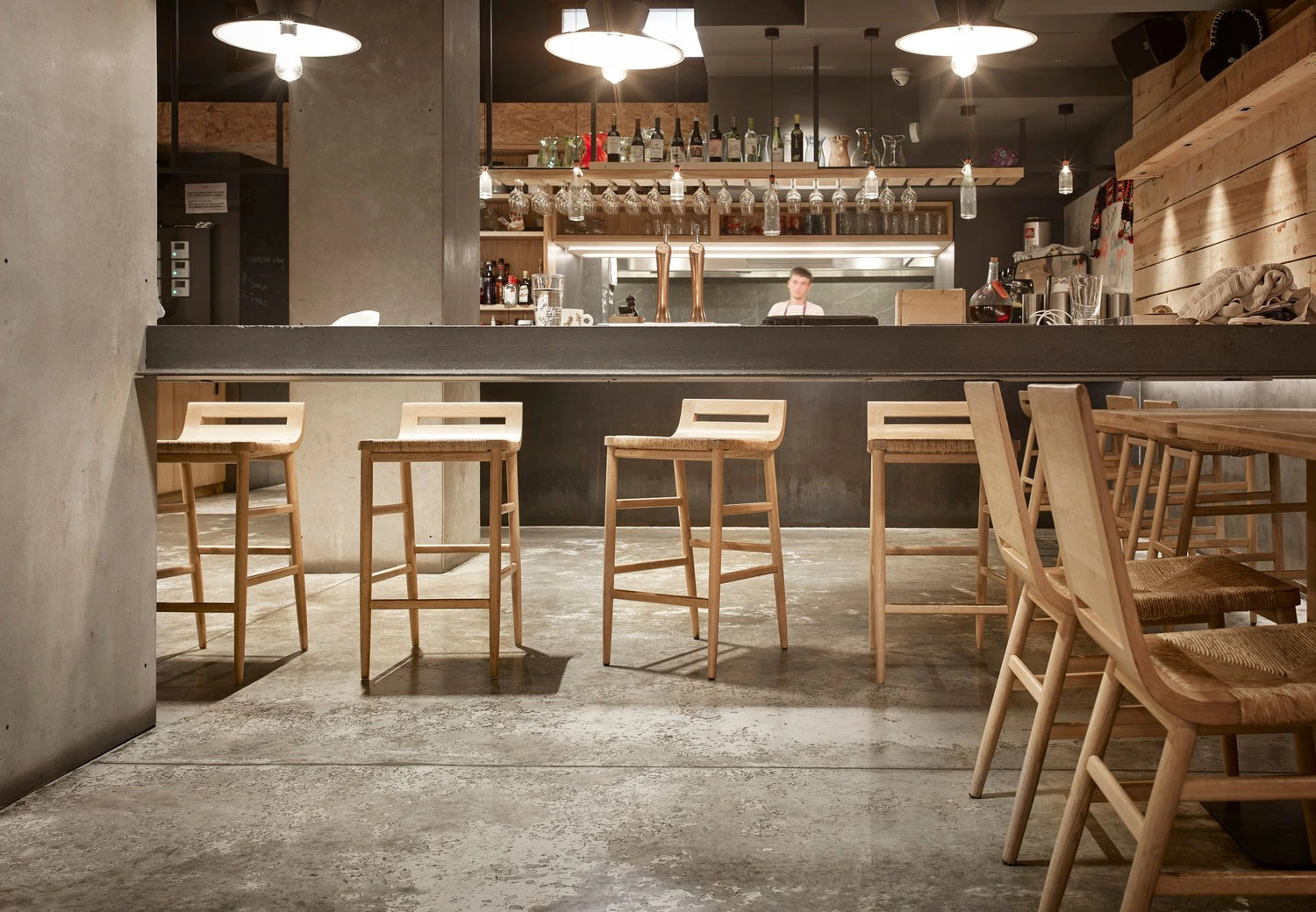 Kimua Bar Stool 80 cm