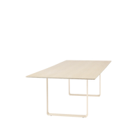 70/70 Table