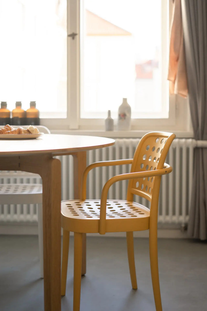 822 Fauteuil - Placage/ Bois massif