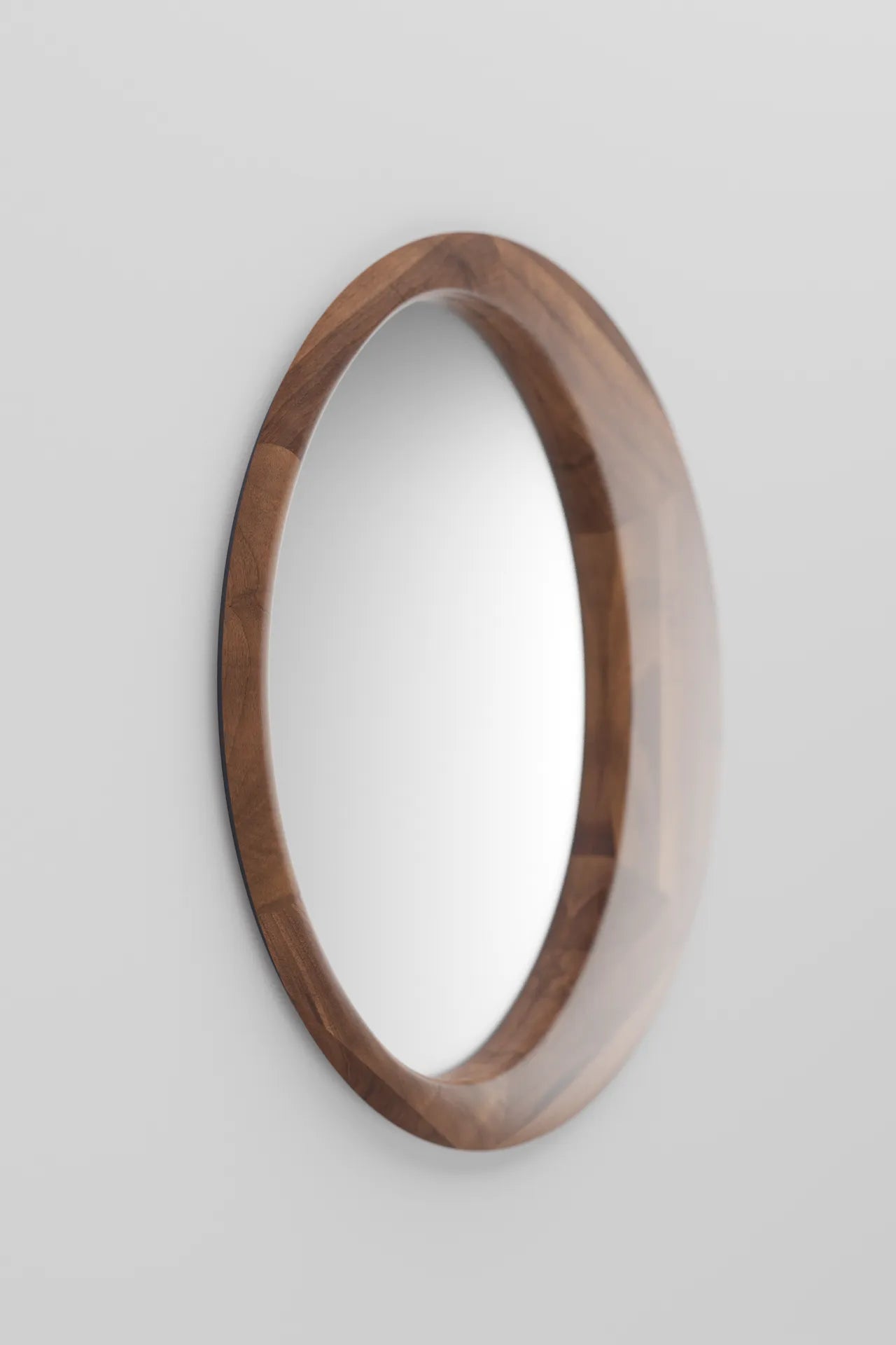 Lana Mirror
