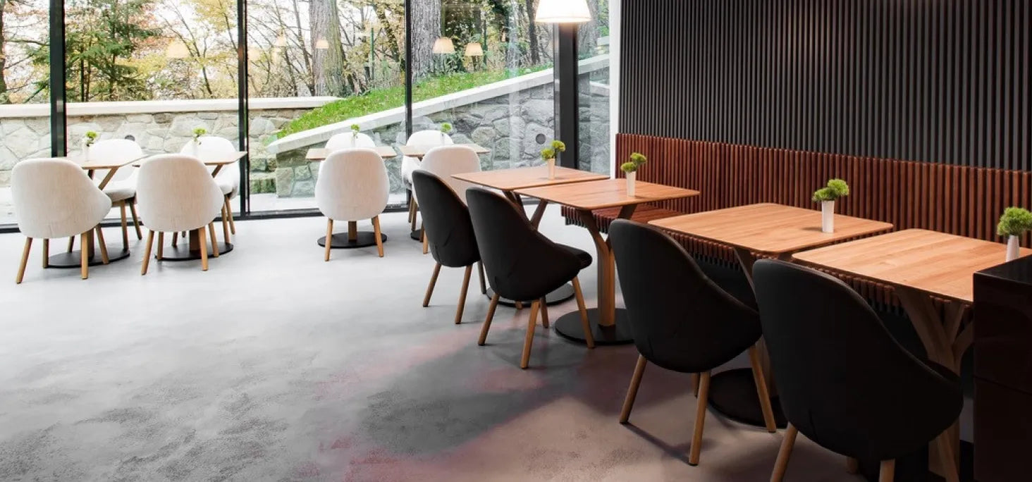 Table Bloom 271