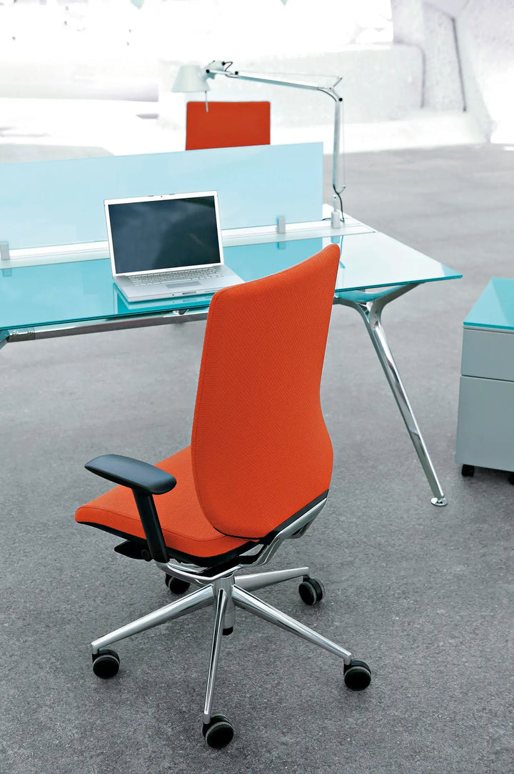 Tnk 20 - Upholstered Back
