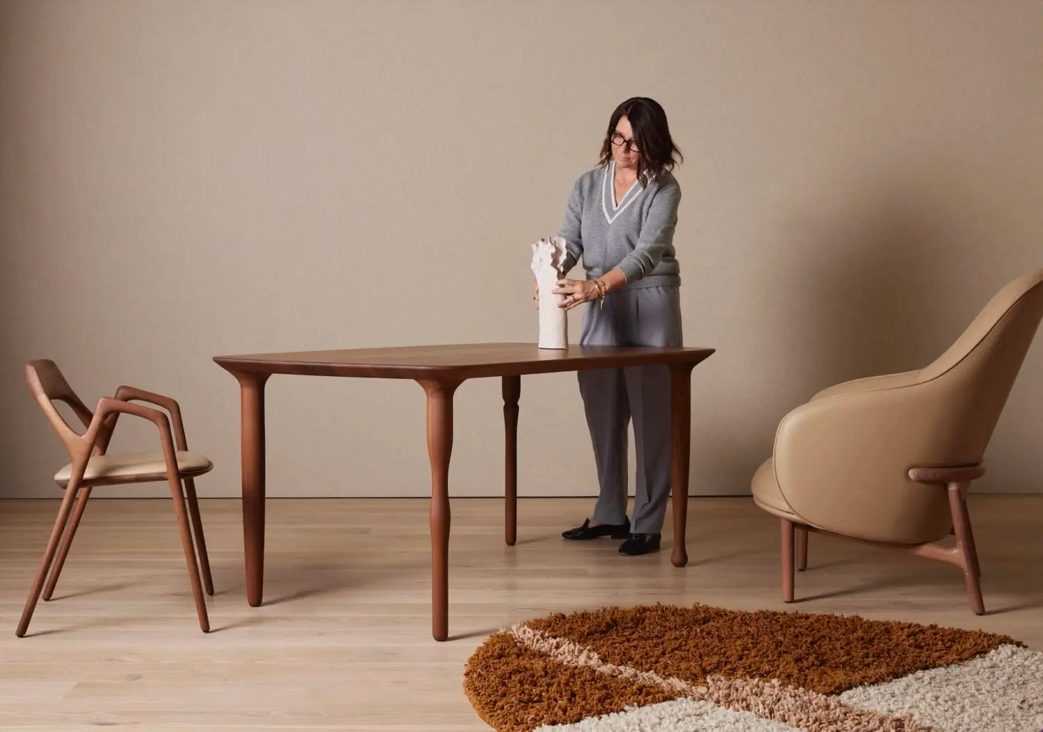 Pasha Table