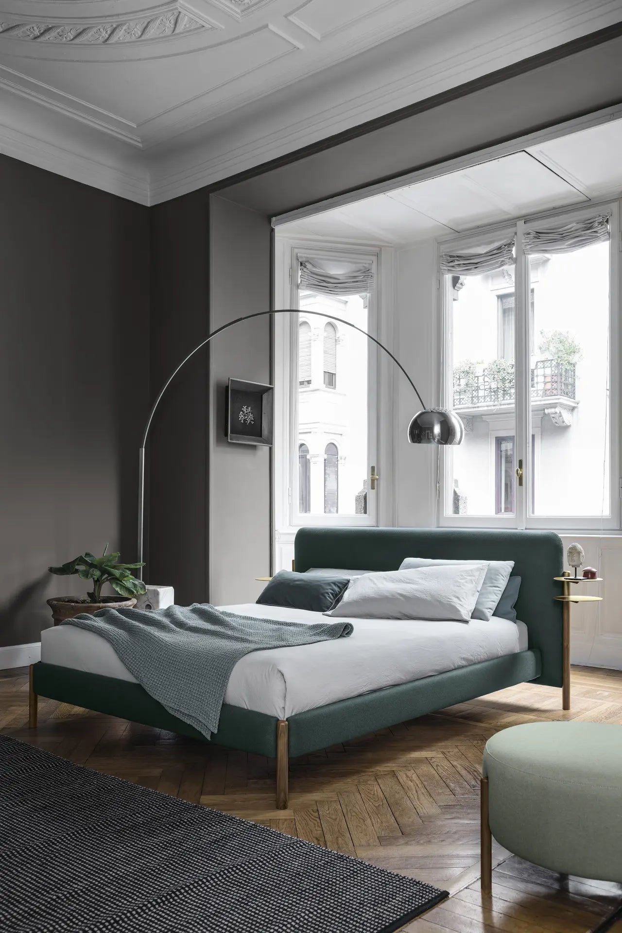 Flag Base Bed