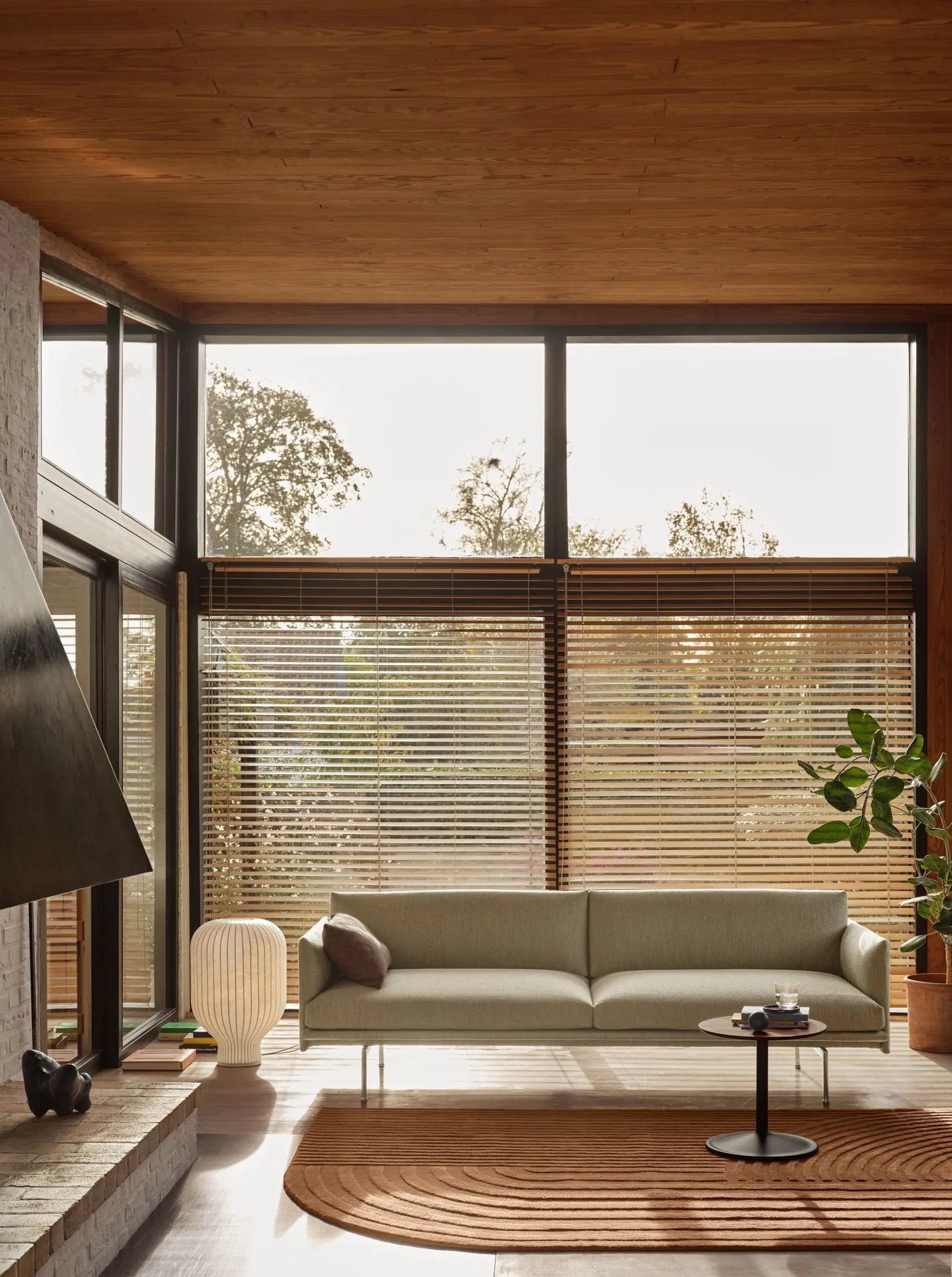 Outline 2 Seater Sofa CMHR