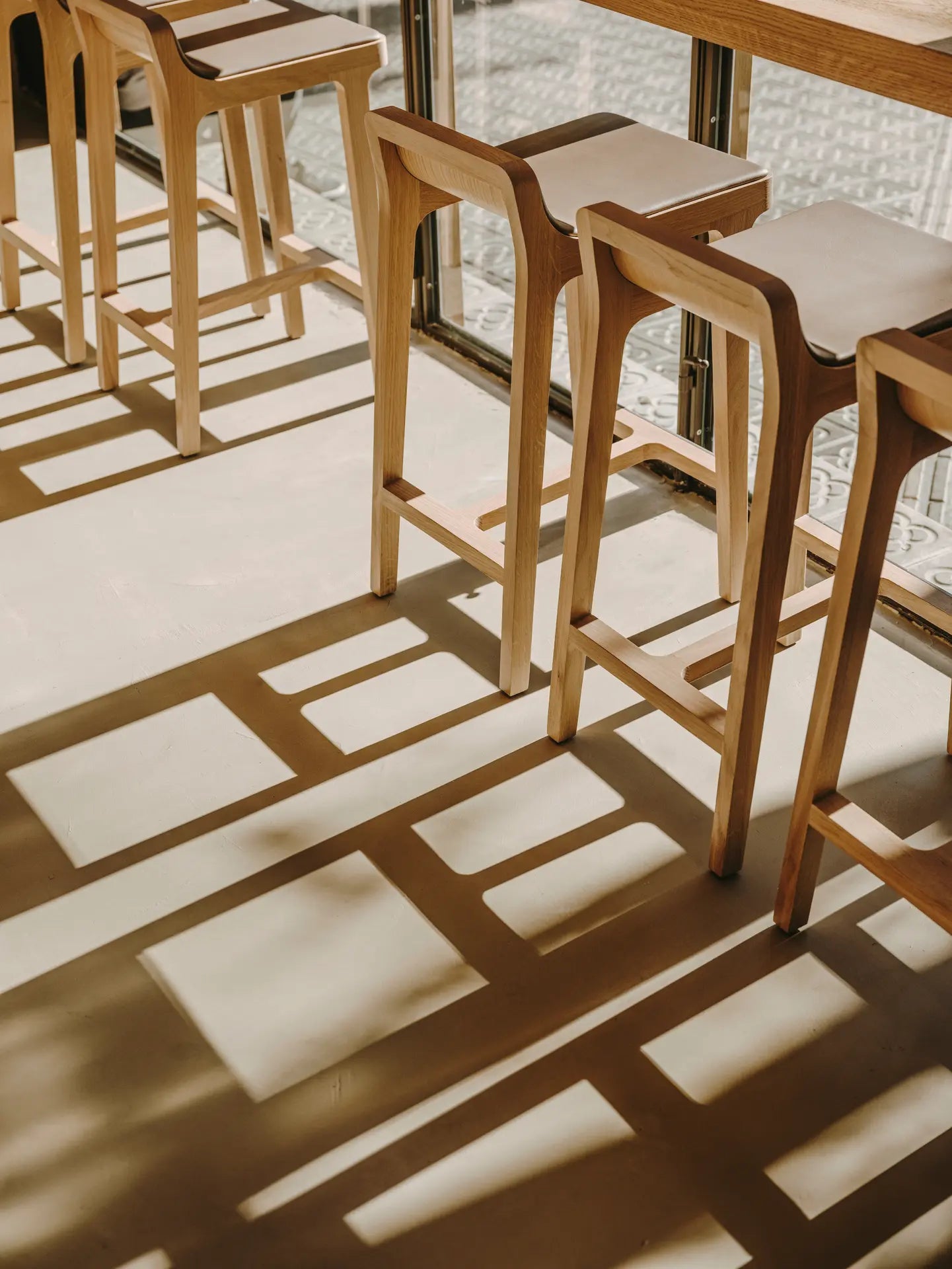 Emea Tabouret de comptoir 66 cm Siège en bois à dossier bas