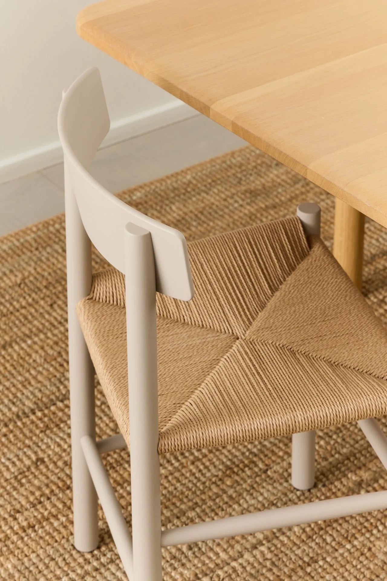 J39 Mogensen Chair, Paper cord