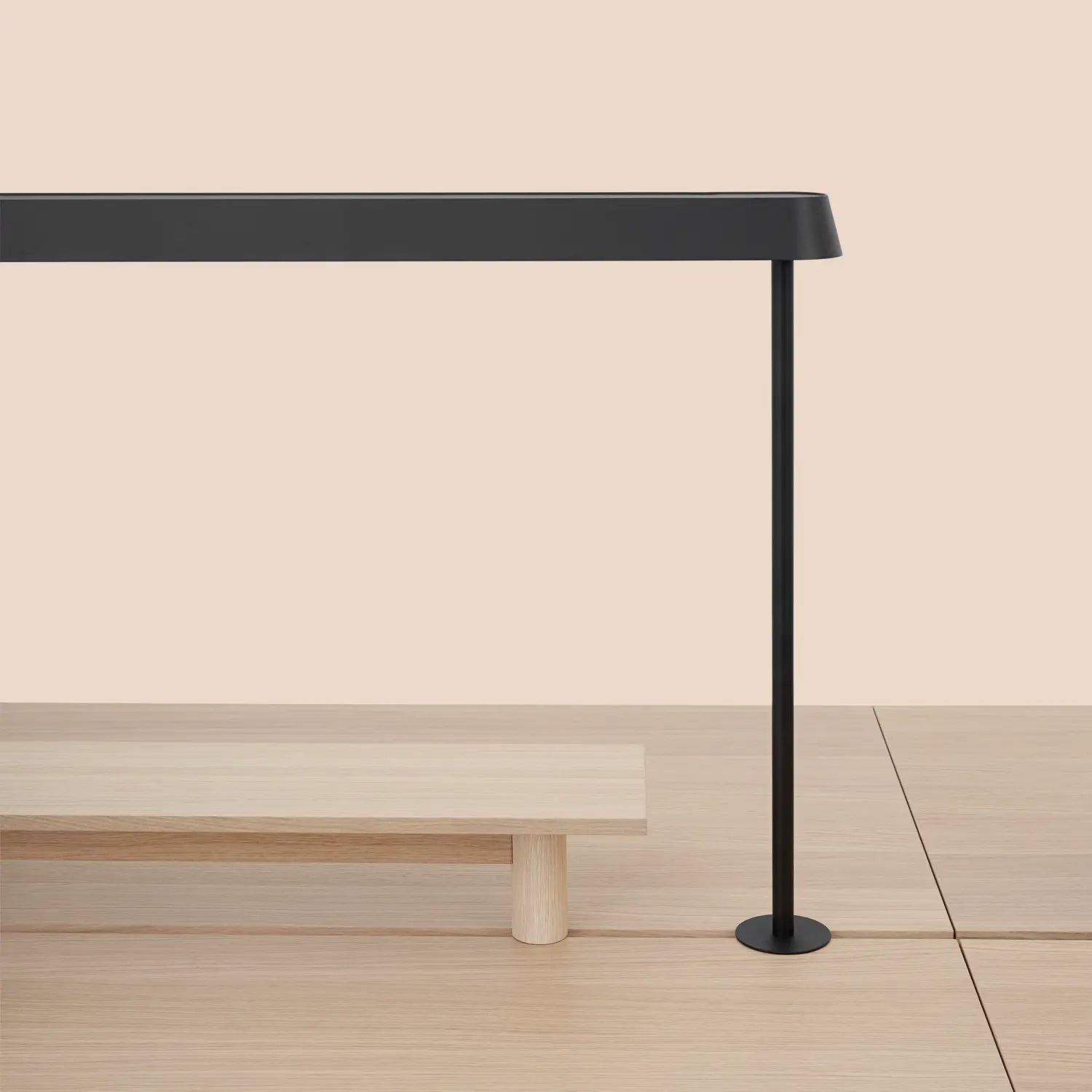 Linear Mounted Lamp