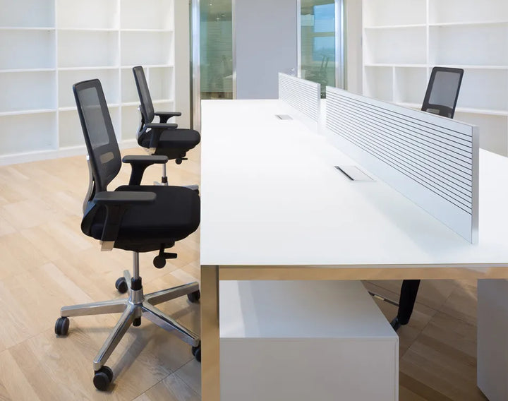 Pyla Mesh - Synchro with 4D Armrests