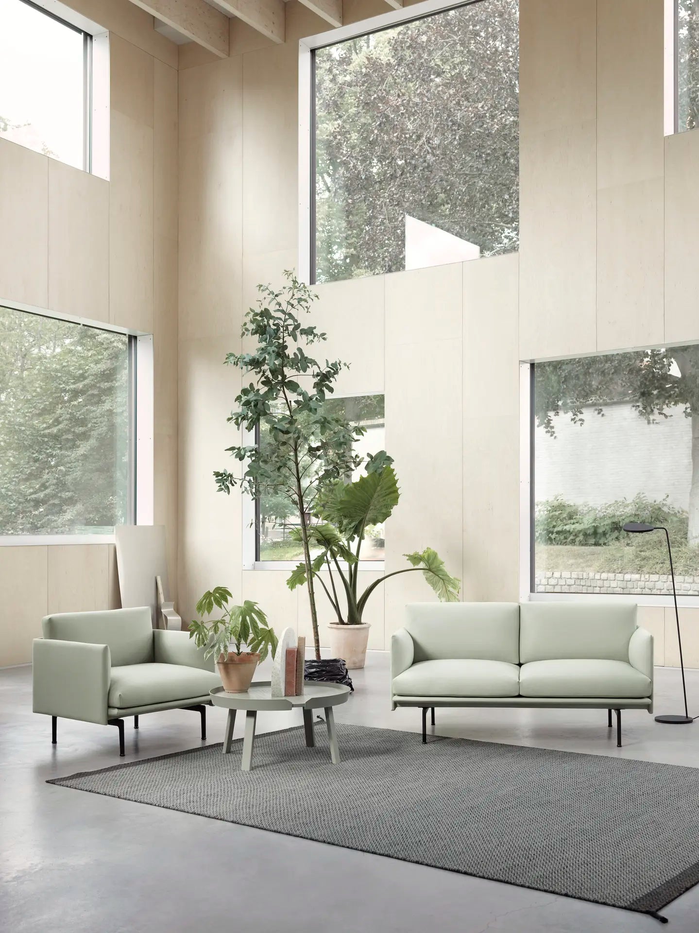 (1pc) Outline Sofa