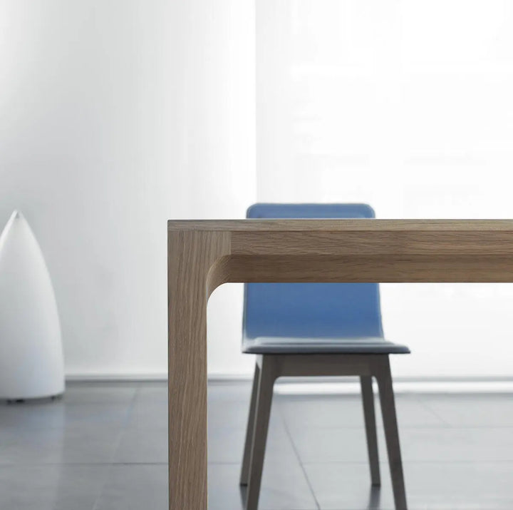 Laia High Table