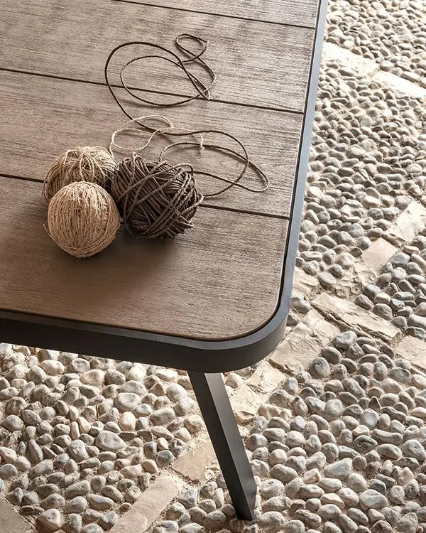 Swing Rectangular Dining Table