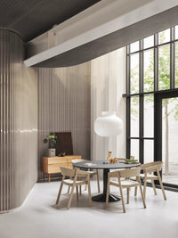 Table Midst