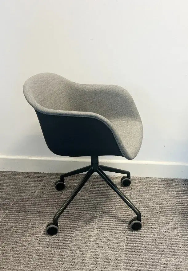Fauteuil En Fibre Base Pivotante Avec Roulettes
