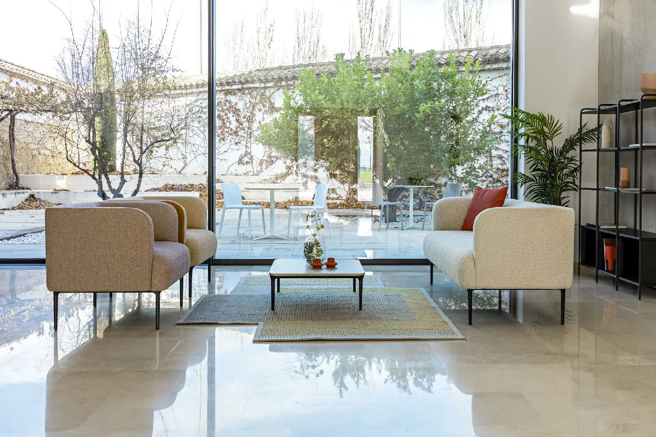 Cuic Unicolour  Lounge Chair