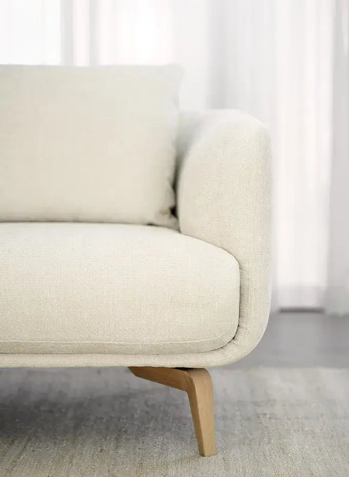 Moa Armchair