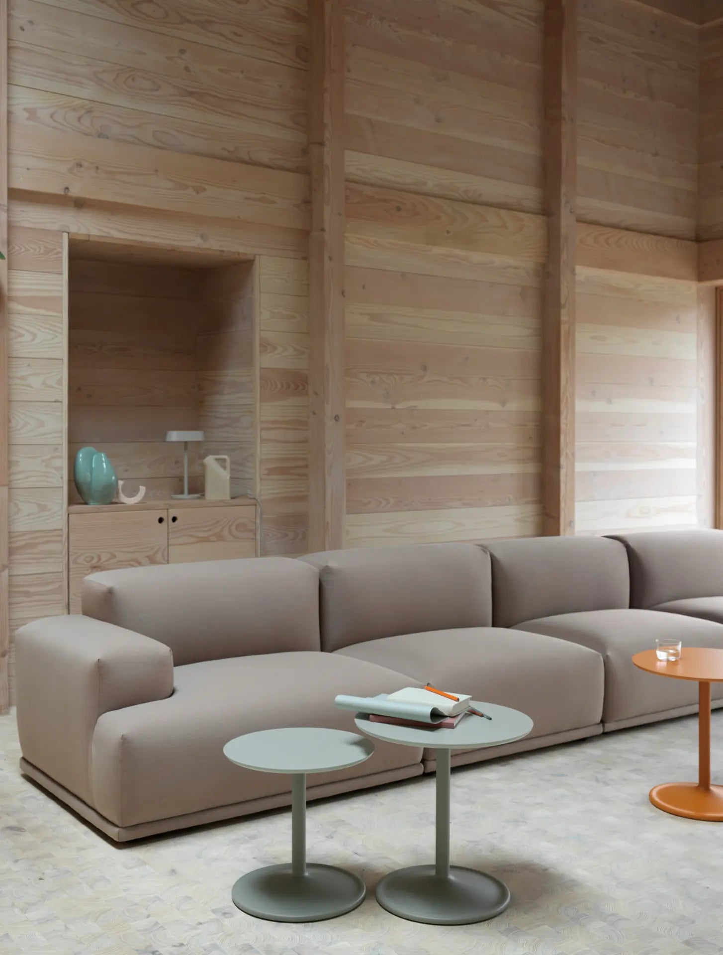 Linear Table Lamp