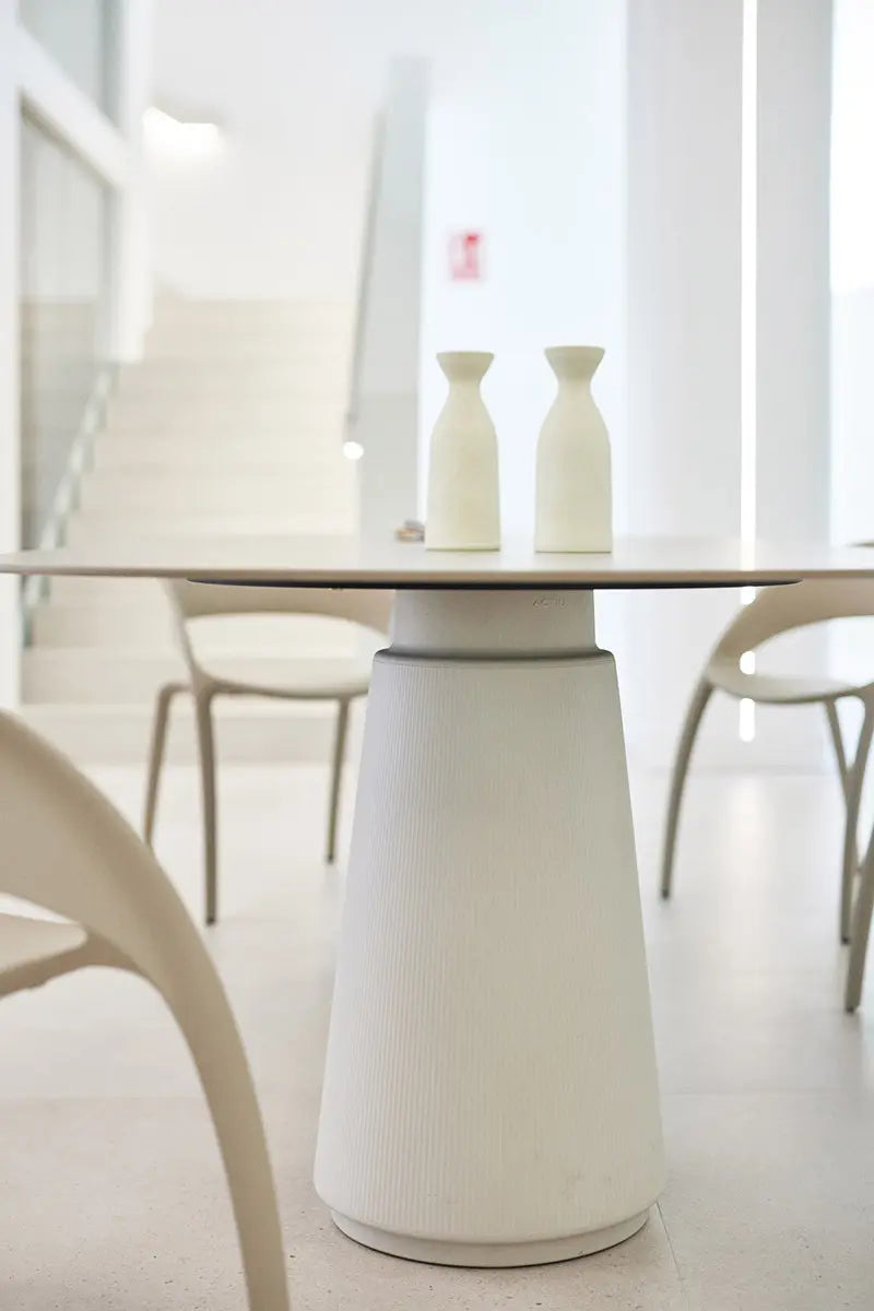 Dorik Meeting Table - Round Ø140 H74