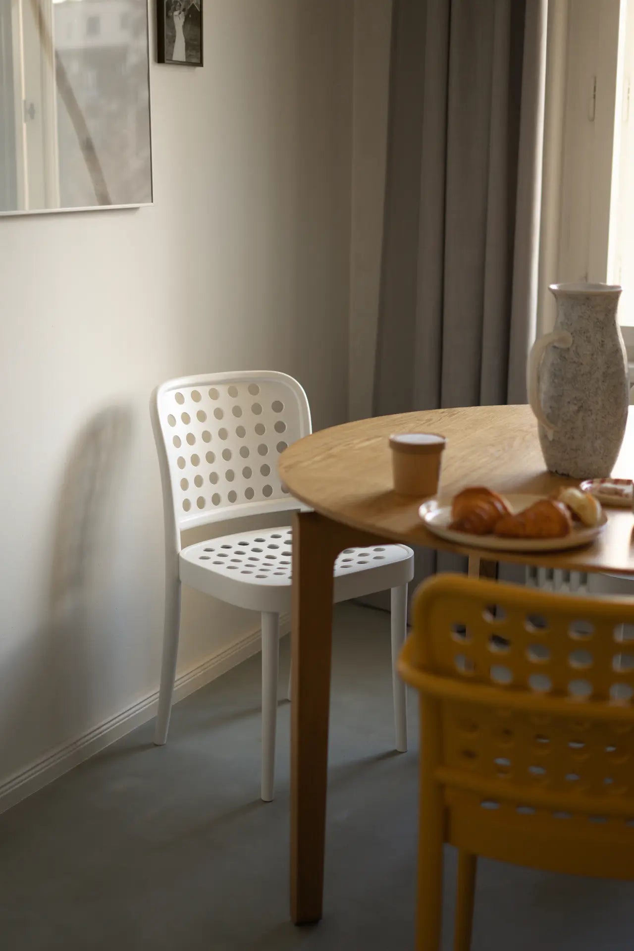 822 Chair - Veneer/ Solid Wood