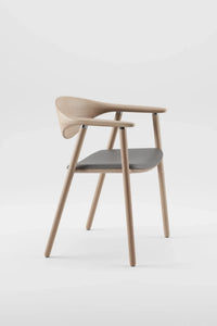 Chaise Naru