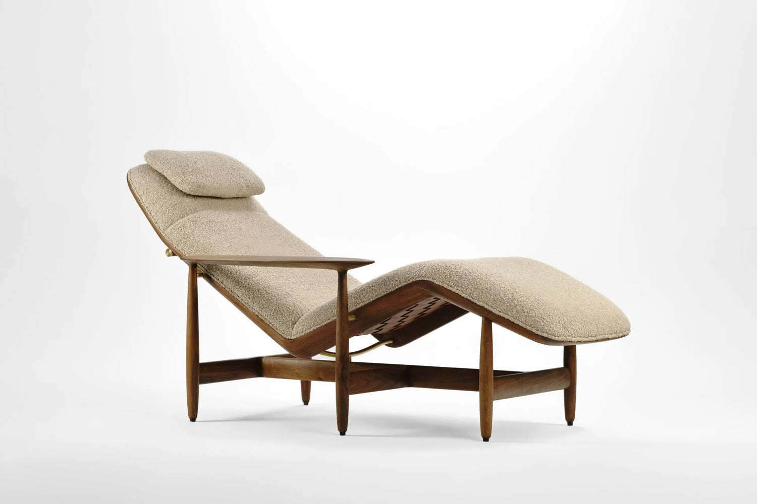 Nila Chaise Lounge