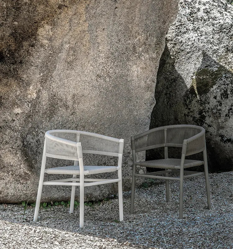 Kilt Dining Armchair with Aluminum Structure