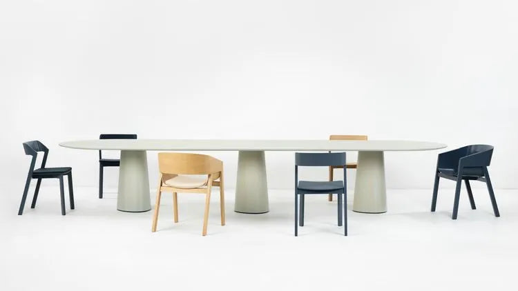 P.O.V. Plus Table 481