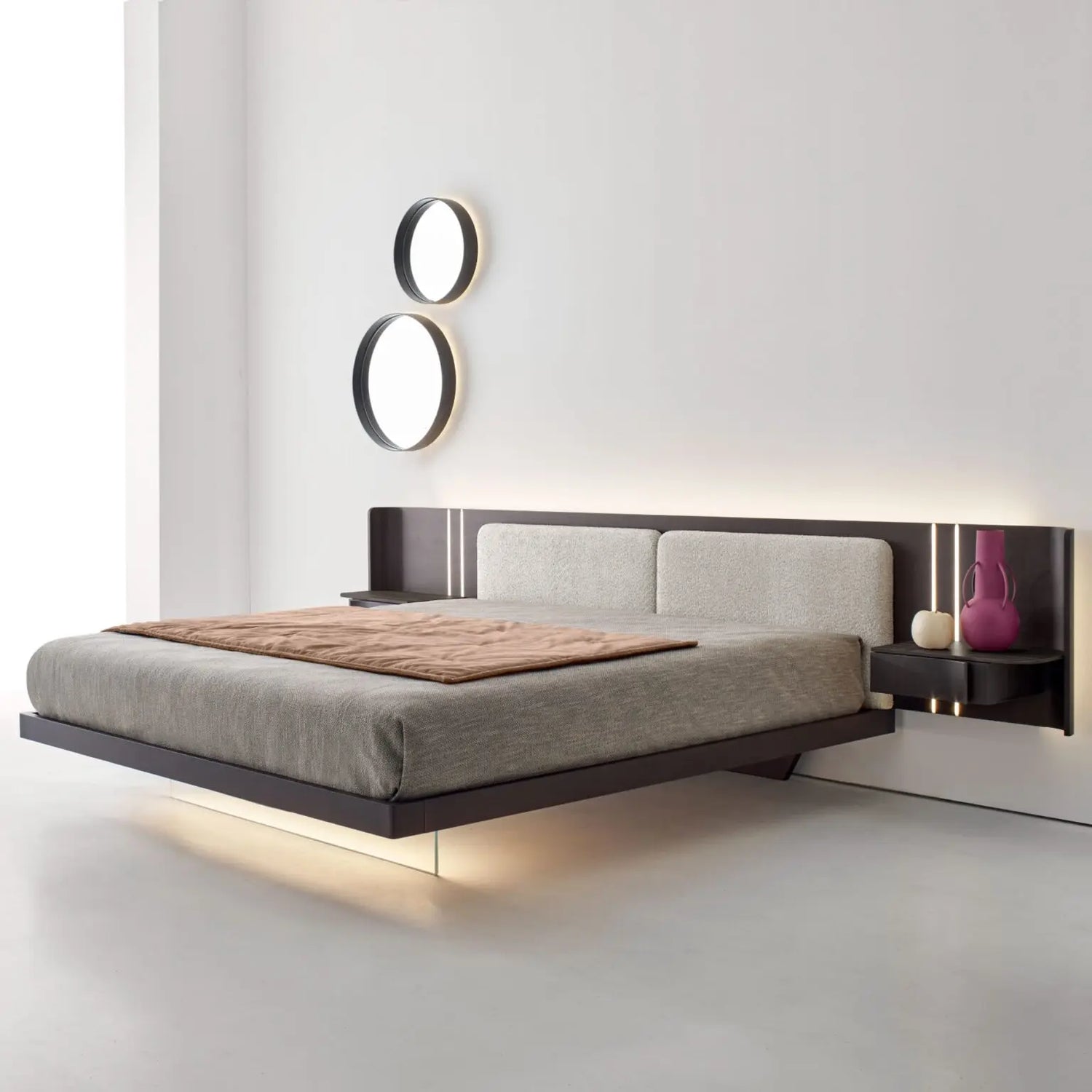 Book - Floating Bed