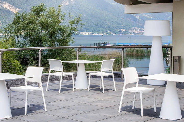 Ikon 865 Outdoor - Square Top