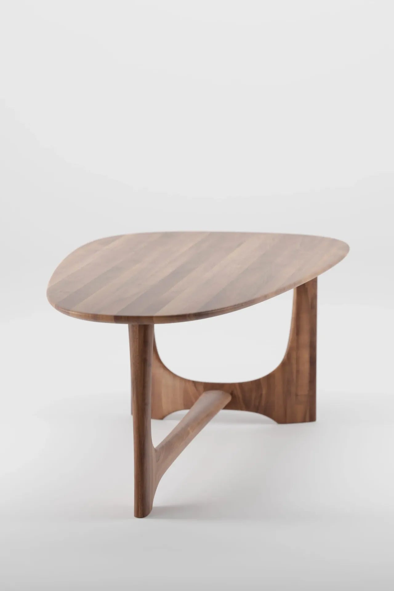 Table Oskar