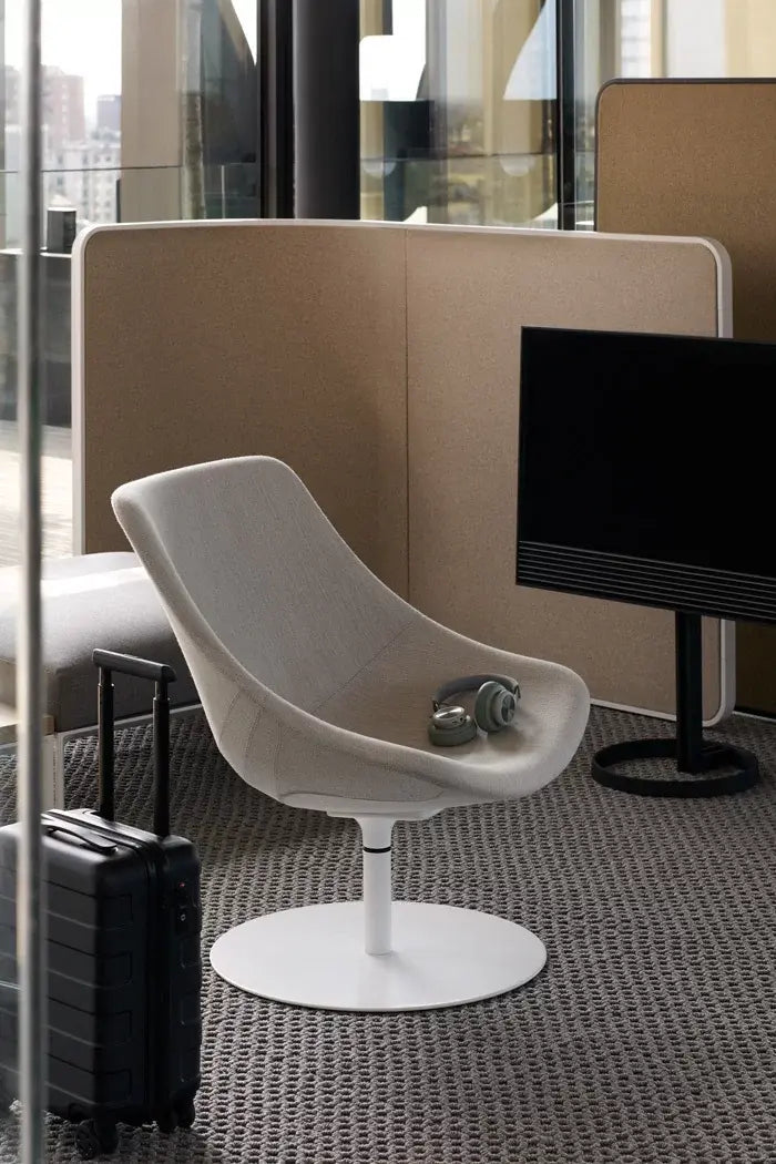 Auki S117 - Round Metal Swivel Base