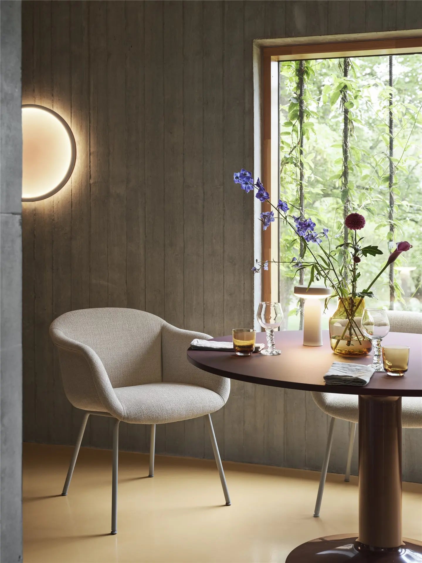 Calm Wall Lamp