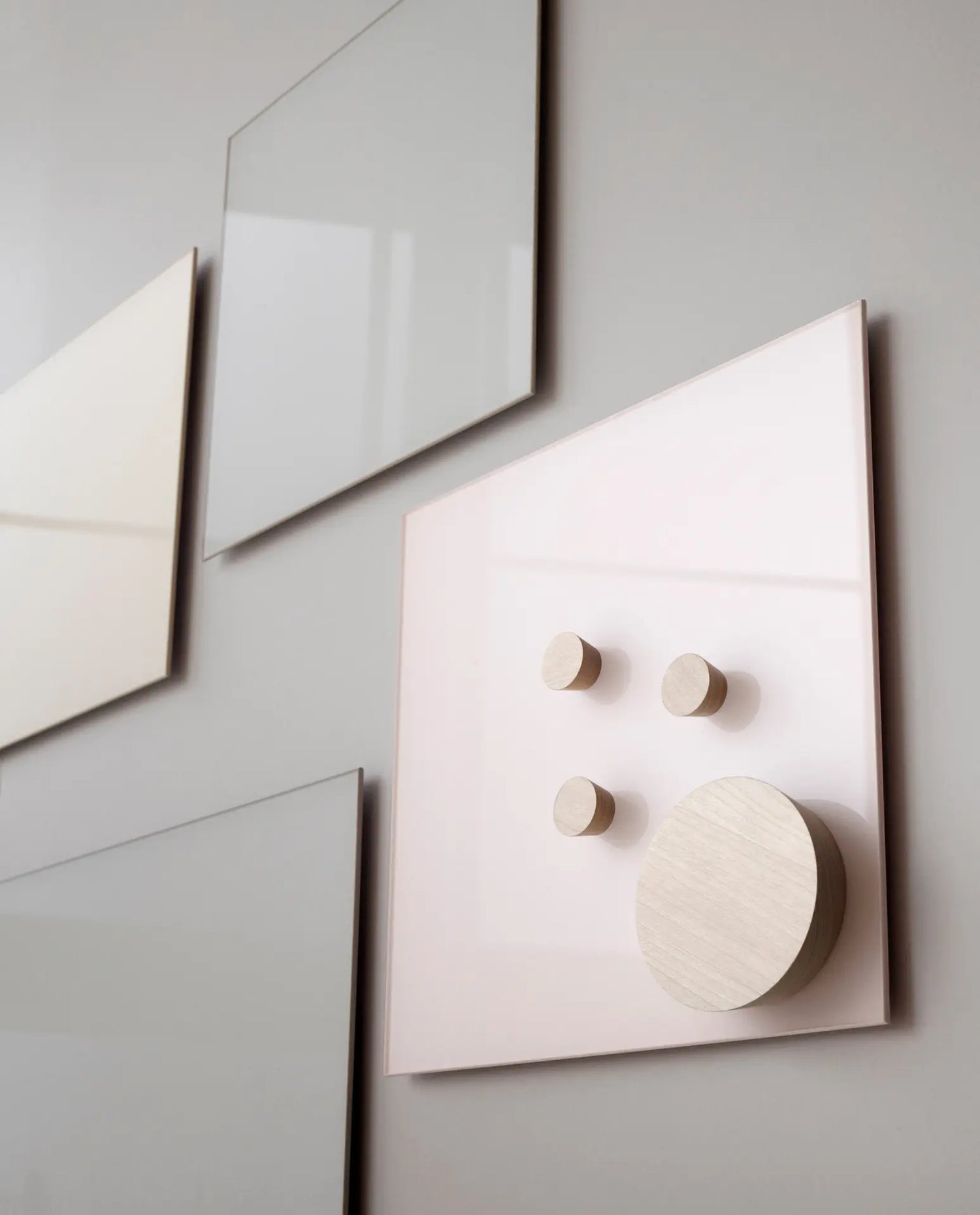 Mood Wall - White