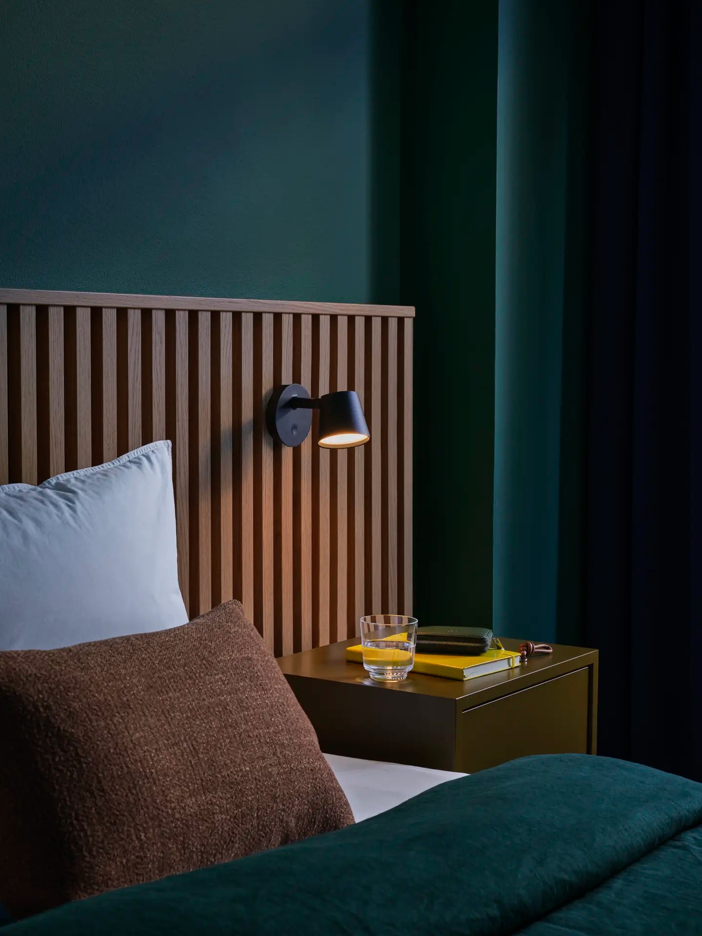 Tip Wall Lamp