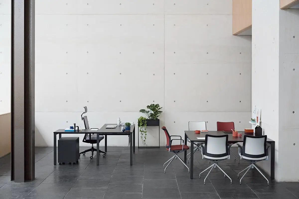 Vital Pro Meeting Desk