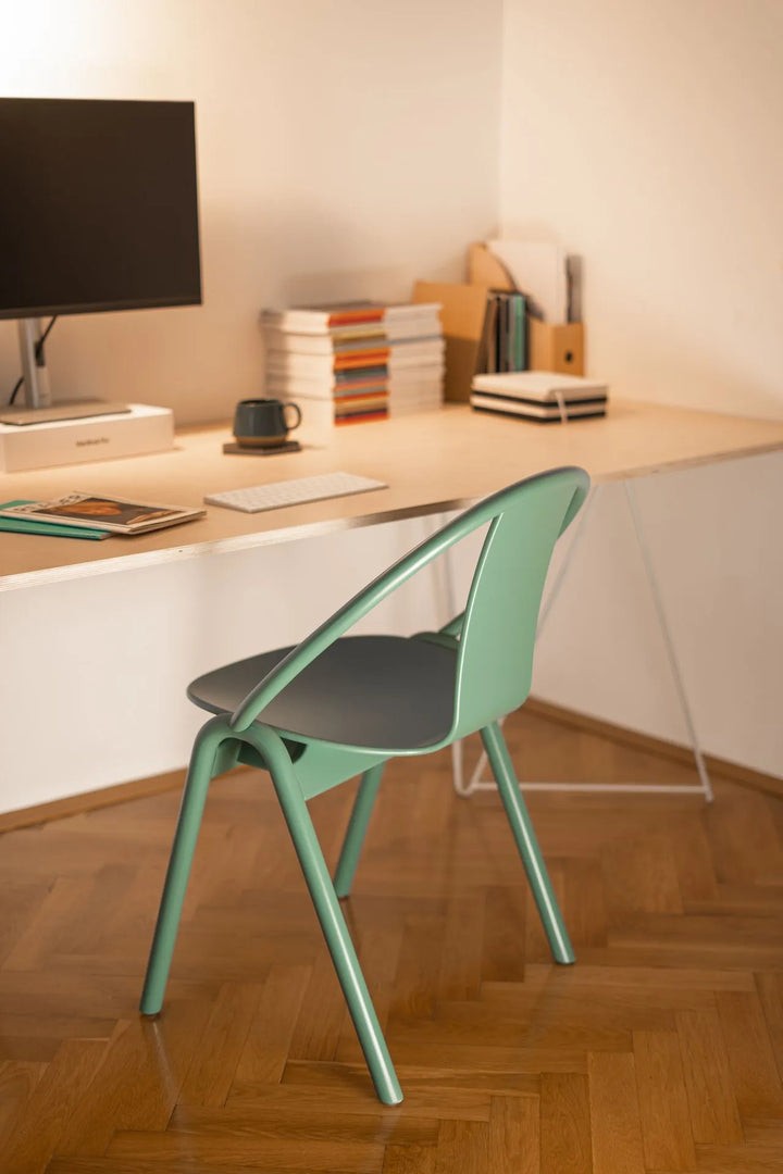 Again Chair