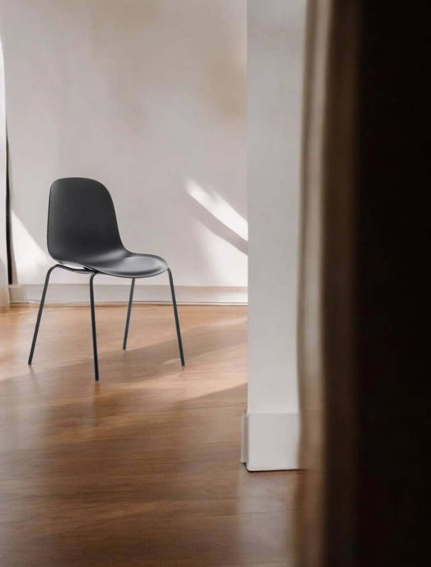 Press Chair
