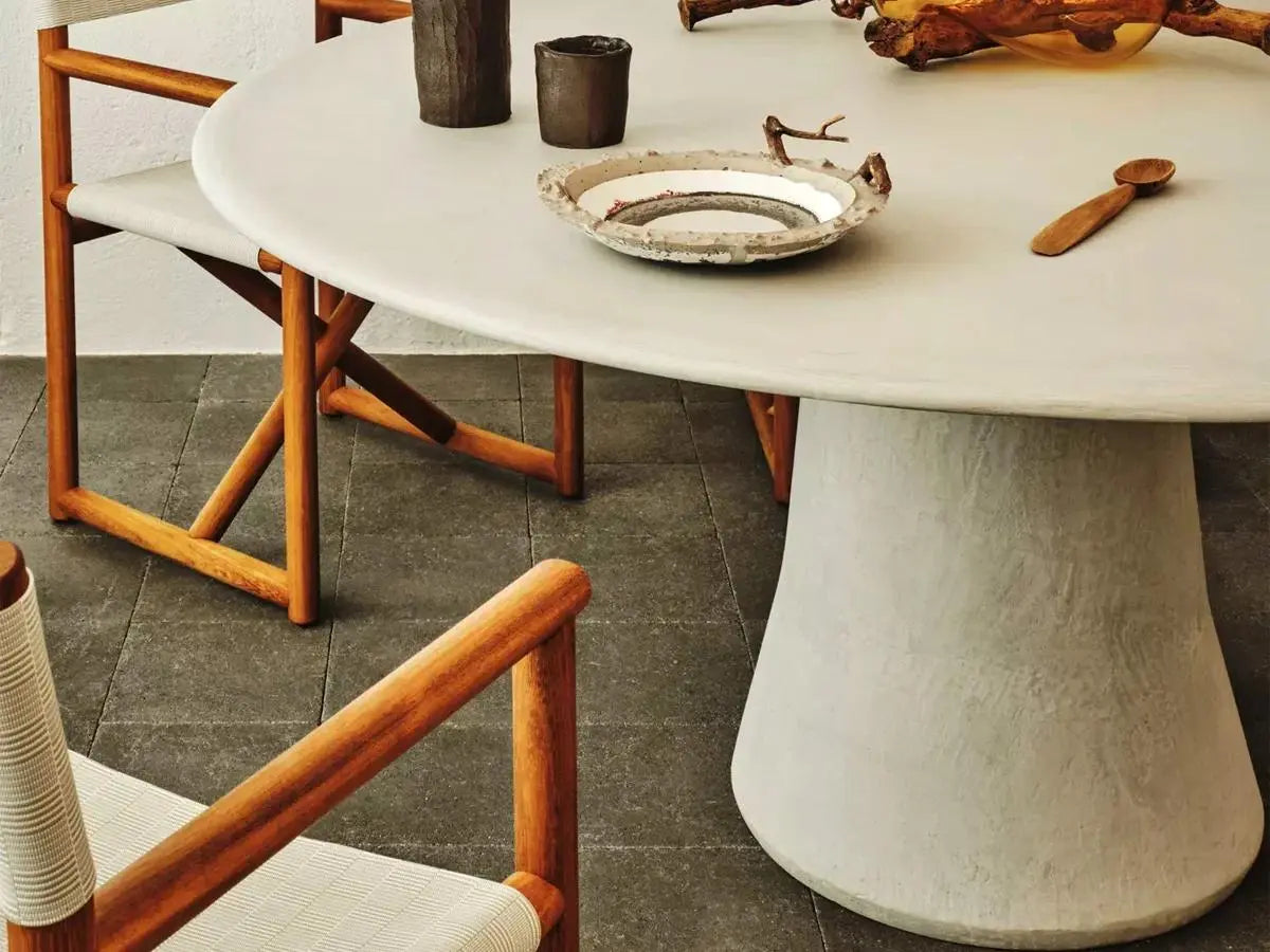 Mae 34 Table