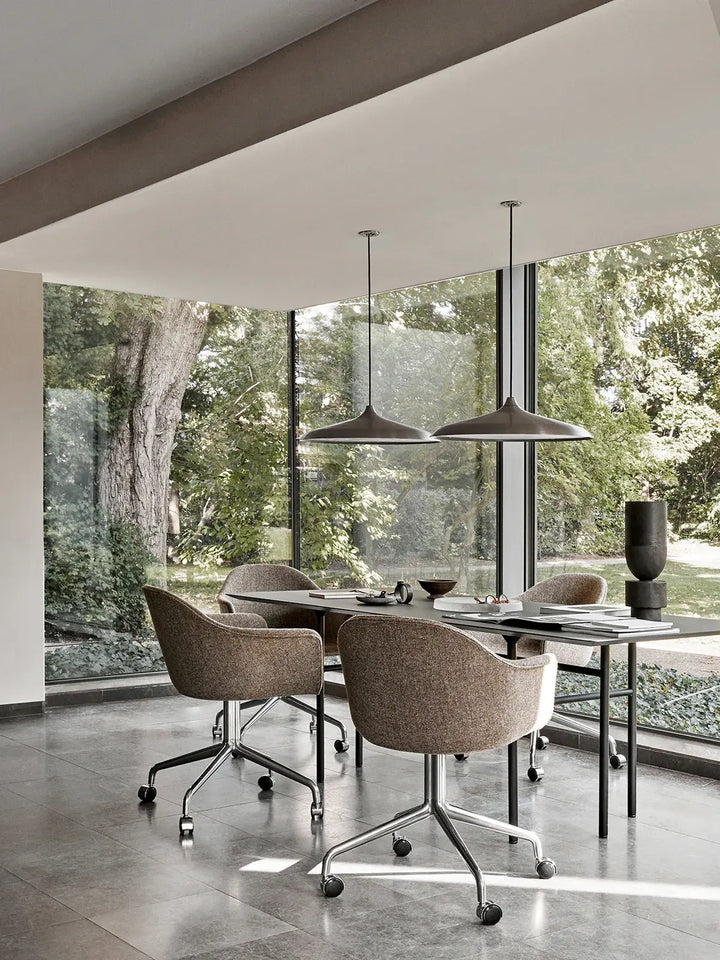 Harbour Dining Chair - Base en étoile avec roulettes