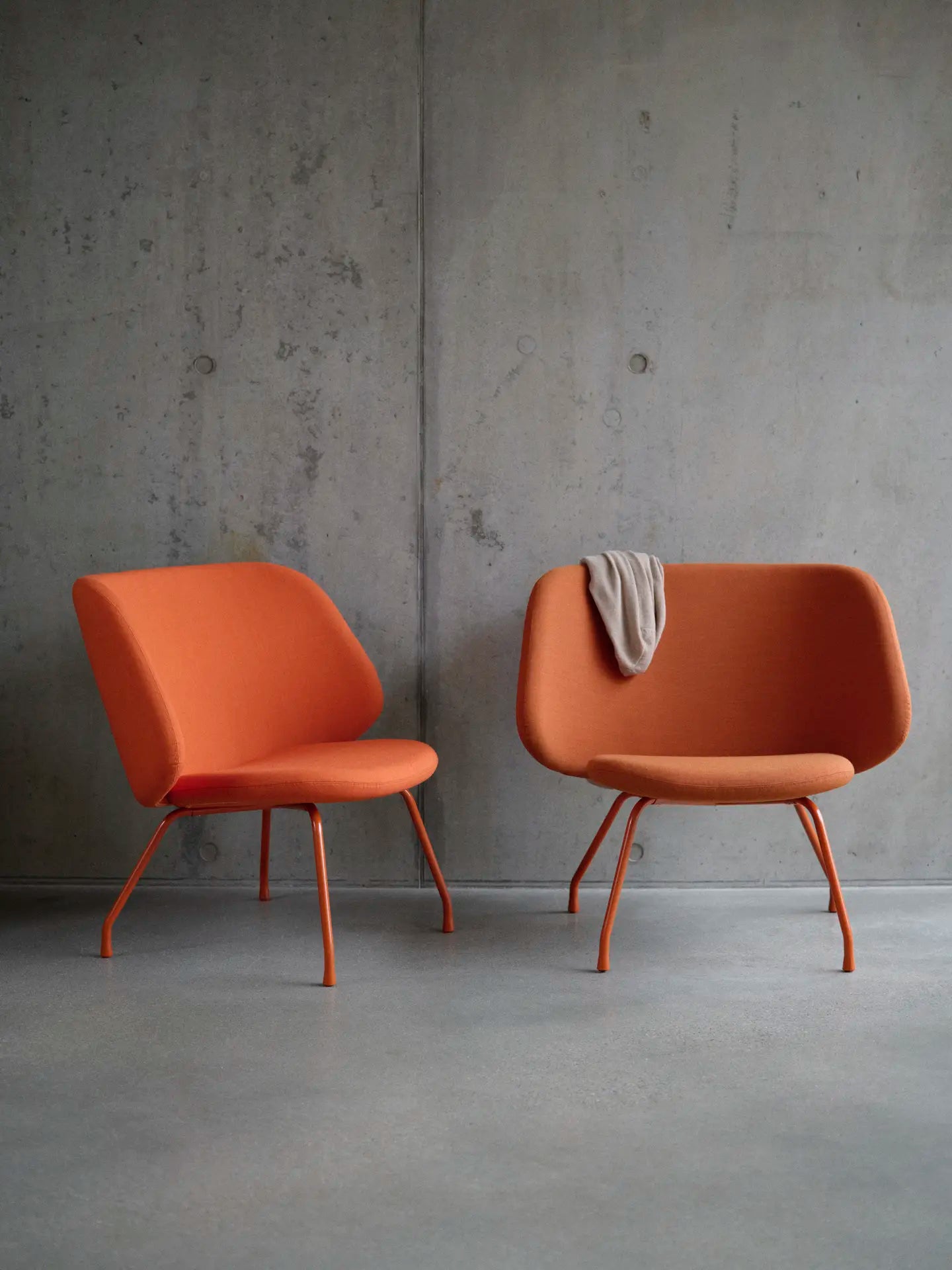 Evy Lounge Chair