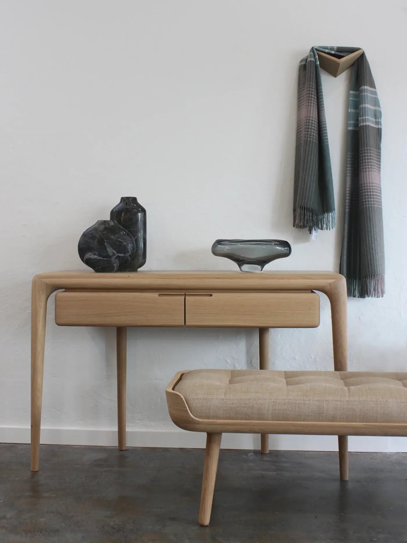 Latus Console Table