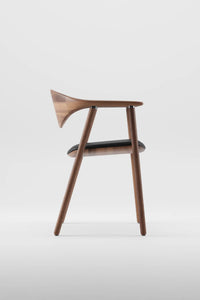 Chaise Naru