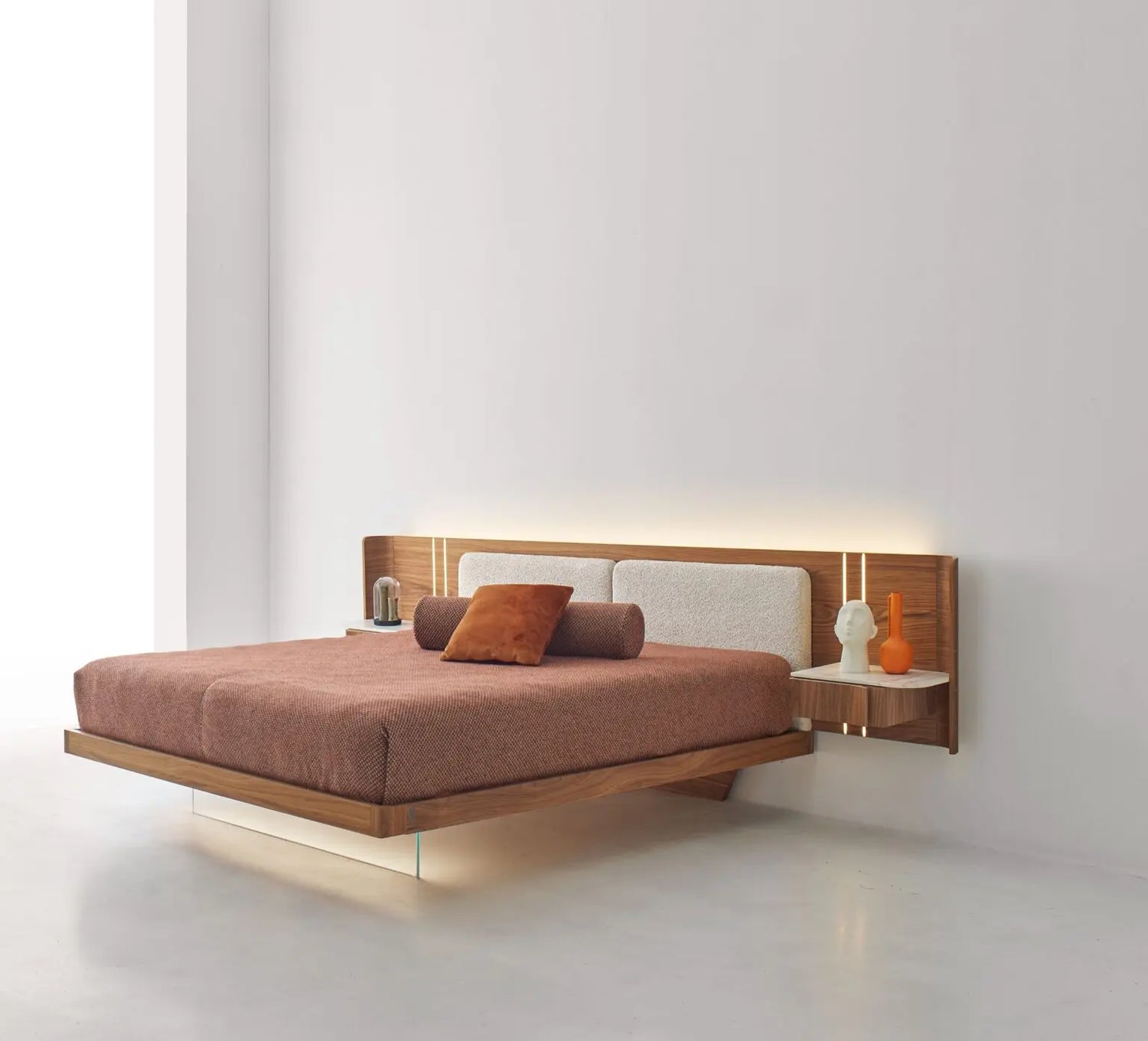 Book - Floating Bed