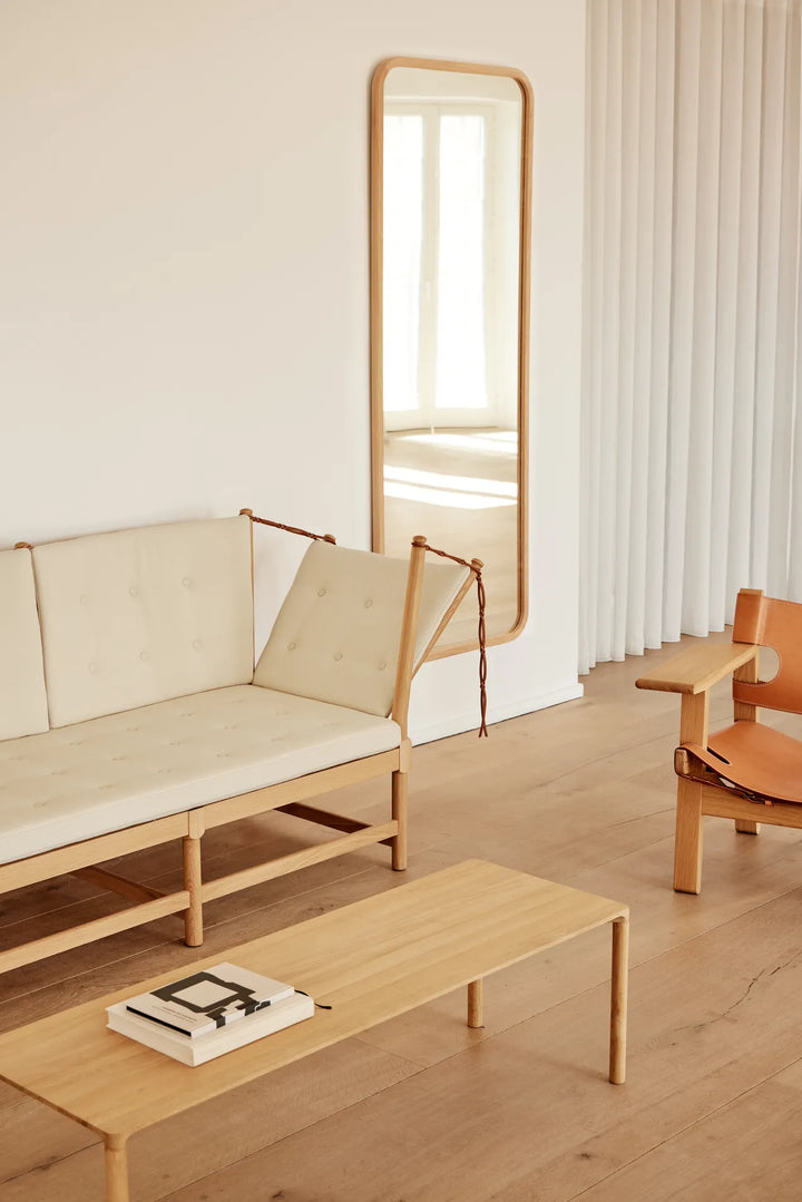 Piloti Wood Table