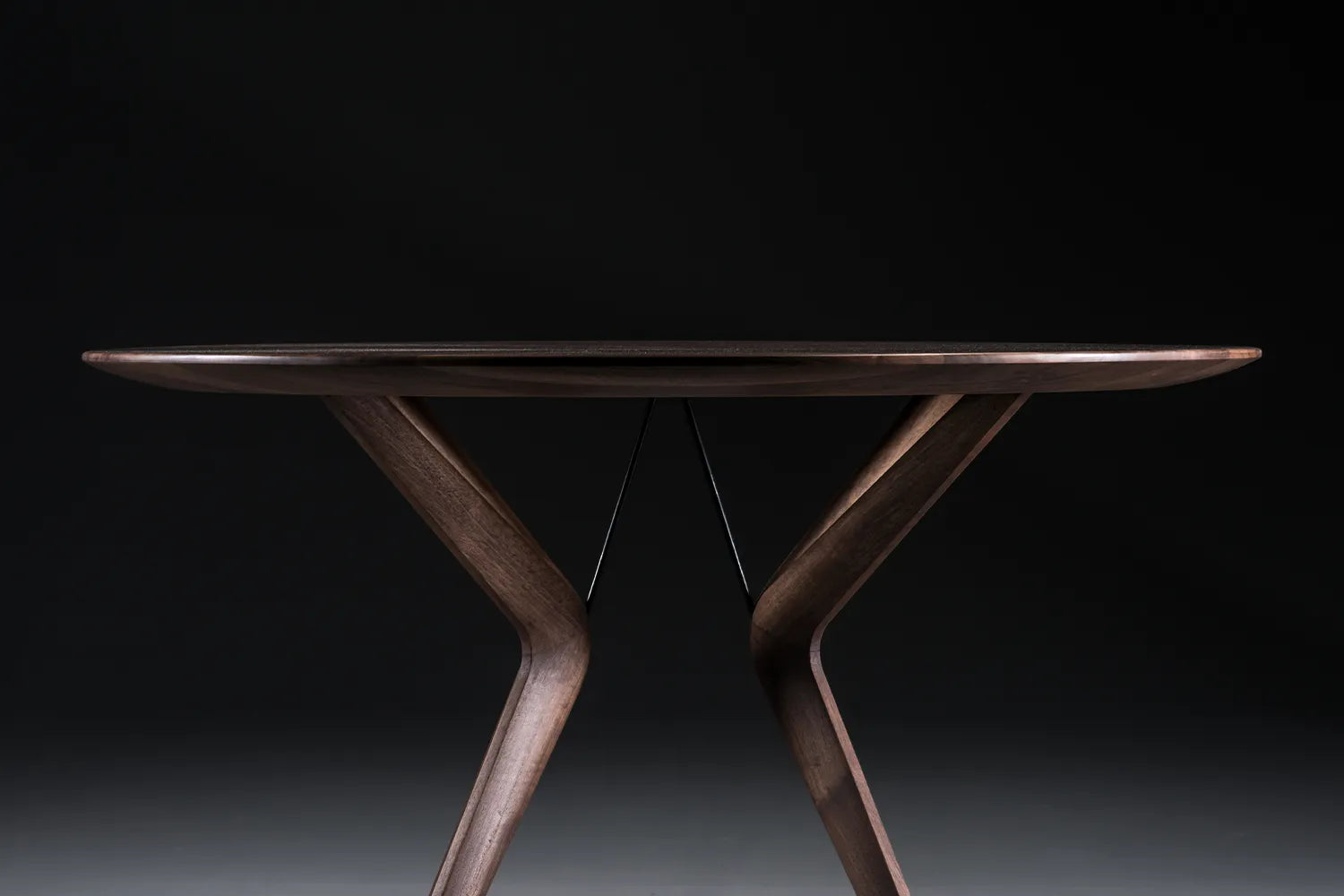 Lakri Round Table